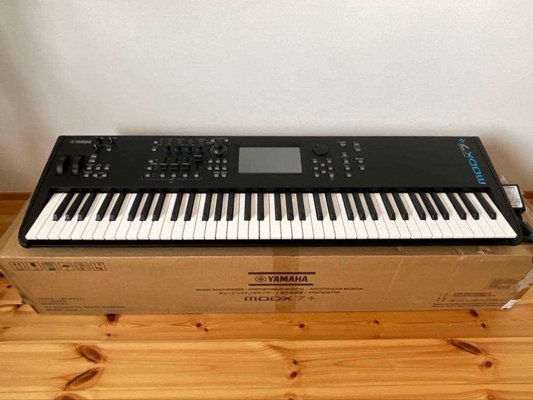 【中古美品】YAMAHA MODX7+ ヤマハ シンセサイザー76鍵【元箱あり】